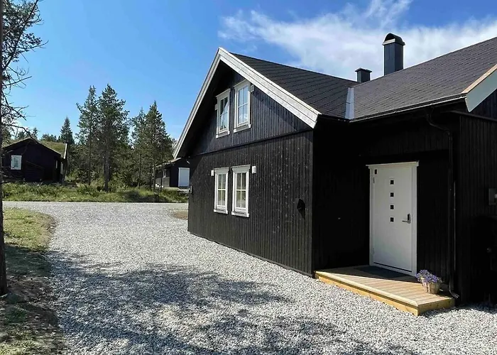 Ny, Stor Naer Sentrum! Røros