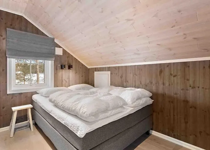 Ny, Stor Naer Sentrum! Røros