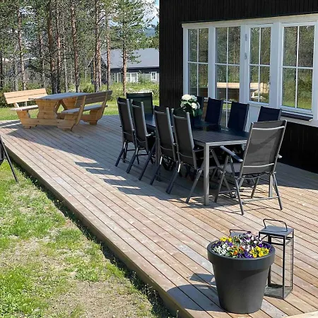 Ny, Stor Nær Sentrum! * Røros